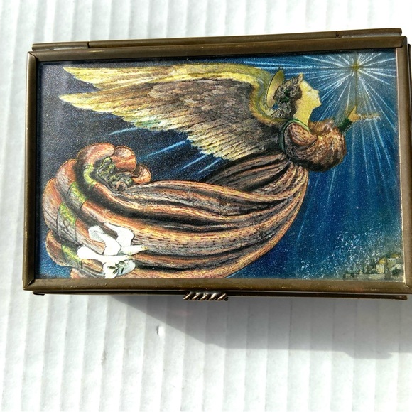 Lynn Bywaters Handcrafted via Vermont artwork trinket box SZ 3”x4”approx. - Picture 2 of 6